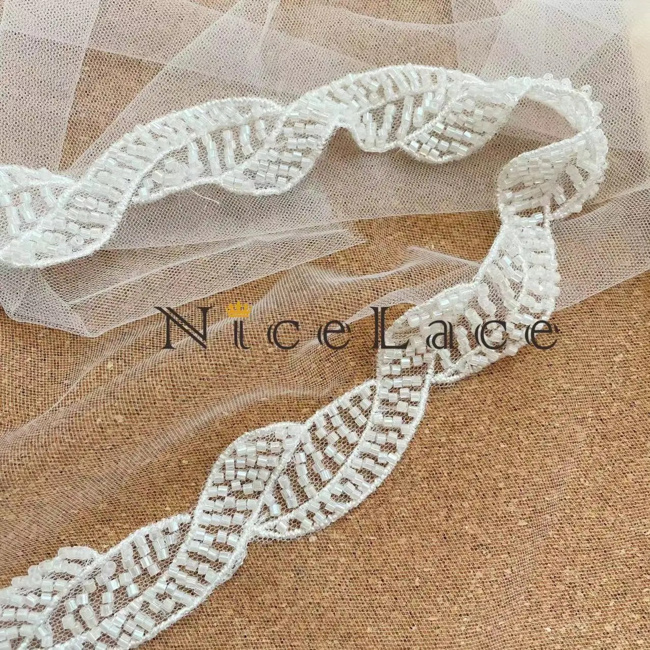 5Yard/Lot 2.5CM Wide NiceLace Beaded Trims Exquisite Lace Border Fabrics Wedding Dresses Bridal Veils Belts Decorate Accessories