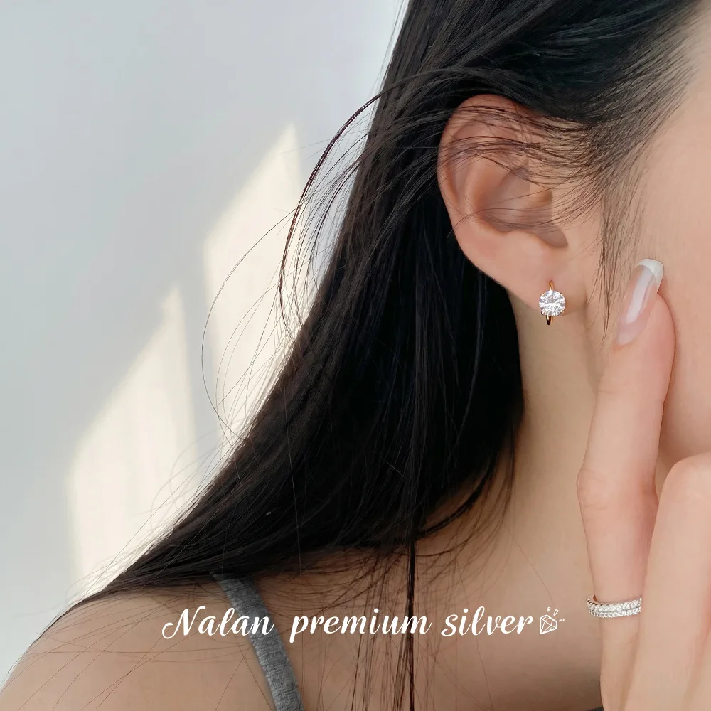 

[Cciris.Com] S925 Silver Single Diamond Ear Cuff Four Prong Nickel Free Hypoallergenic Minimalist Wholesale Dainty for Women