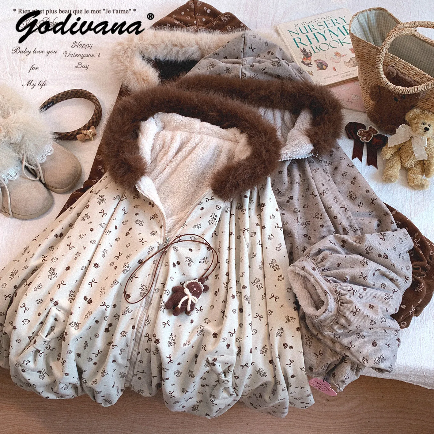 Mori Girl Vintage Floral Cape Coat Fleece‑Lined Lantern Sleeve Cute Girl Loose Warm Poncho Outerwear for Autumn Winter