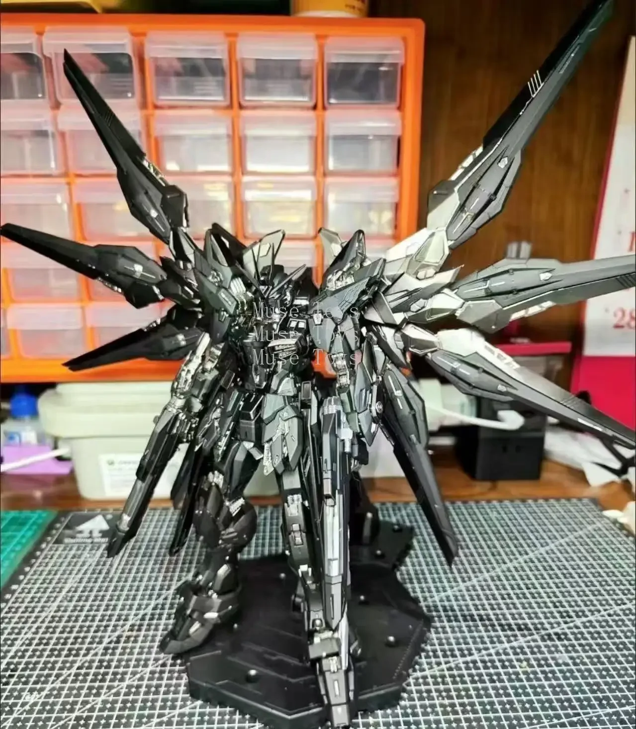 PIANXIN – modèle MG 1/100 MGEX Strike Freedom, Kit d'assemblage, revêtement de minuit, figurine d'action, modèle en plastique, jouets personnalisés, en Stock