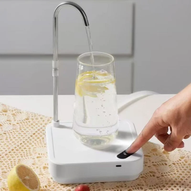 موزع زجاجات المياه المنزلية لسطح المكتب، موزع مياه أوتوماتيكي محمول، موزع مضخة مياه الشرب الكهربائية