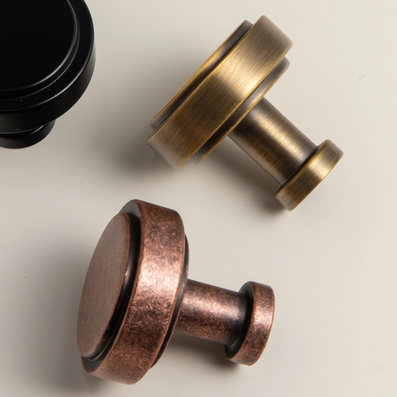 Furniture Hardware With Backplate - Miaokesen マルチパックノブ シンプルで多用途なレトロキャビネットハンドルと引き出しノブ ホームキャビネットハードウェアノブバックプレート