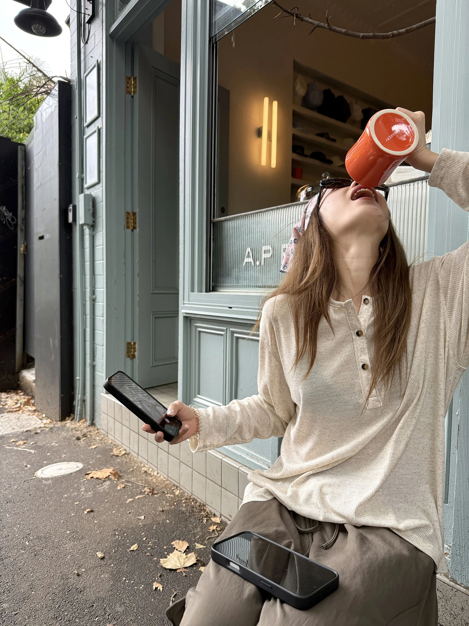 

Повседневный льняной джемпер свободного кроя светло-бежевого цвета с круглым вырезом и длинными рукавами для девочек, весенний модный стиль