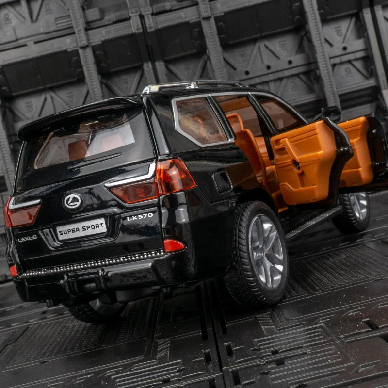 Modelo de vehículo todoterreno de aleación Lexus LX570 1:24, puertas y capó de motor, el maletero se puede abrir tiene funciones de sonido y iluminación
