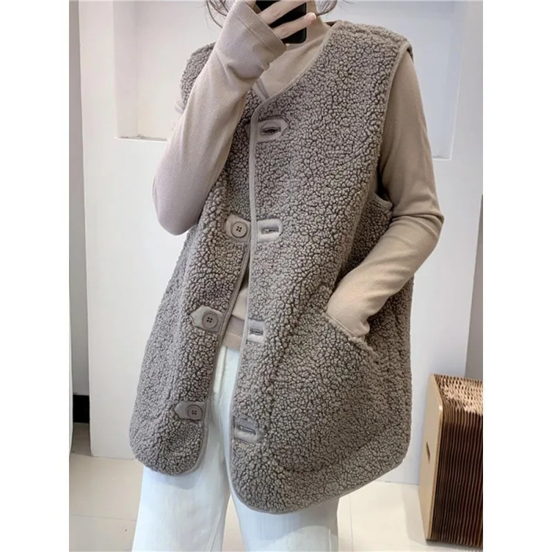 

2024 New Loose One-piece Faux Lamb Fur Vest Women's Vest Sleeveless Jacket City Style commuting Fashionable Faux Fur Vest