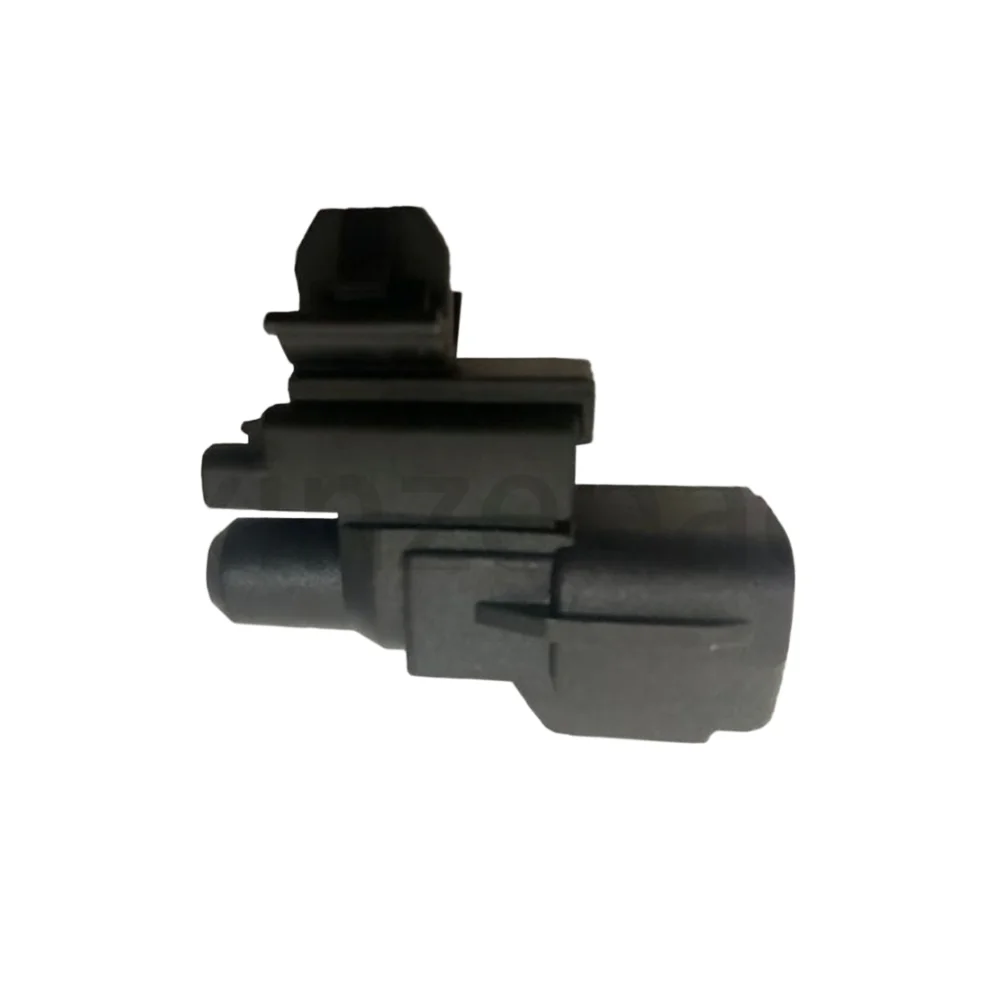 Outdoor Temp Sensor For F3-8114400B for BYD For F3 F6 S6 For ATTO 3 Don M6 Song Surui G6 E5 Qin S7 ABS Housing