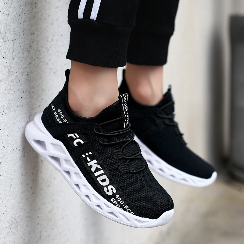 

Kids Shoes Sports Running Breathable Lightweight Soft Non-slip Leisure Comfortable Outdoor Mesh Boys Girls Casual Shoes
