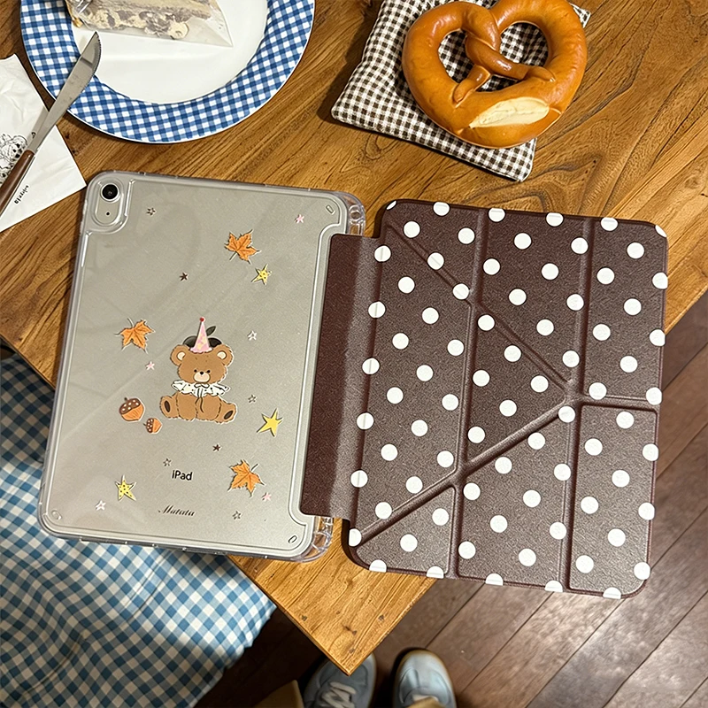 

Коричневый чехол с медведем в горошек для iPad Pro 11 M2 M3 M4 M5 A16 2025 Air4 5 6 7 12.9/13/9.7/10.2/10.5/9.7 дюймов 5-го, 6-го, 7-го, 8-го, 9-го, 10-го, 11-го поколений