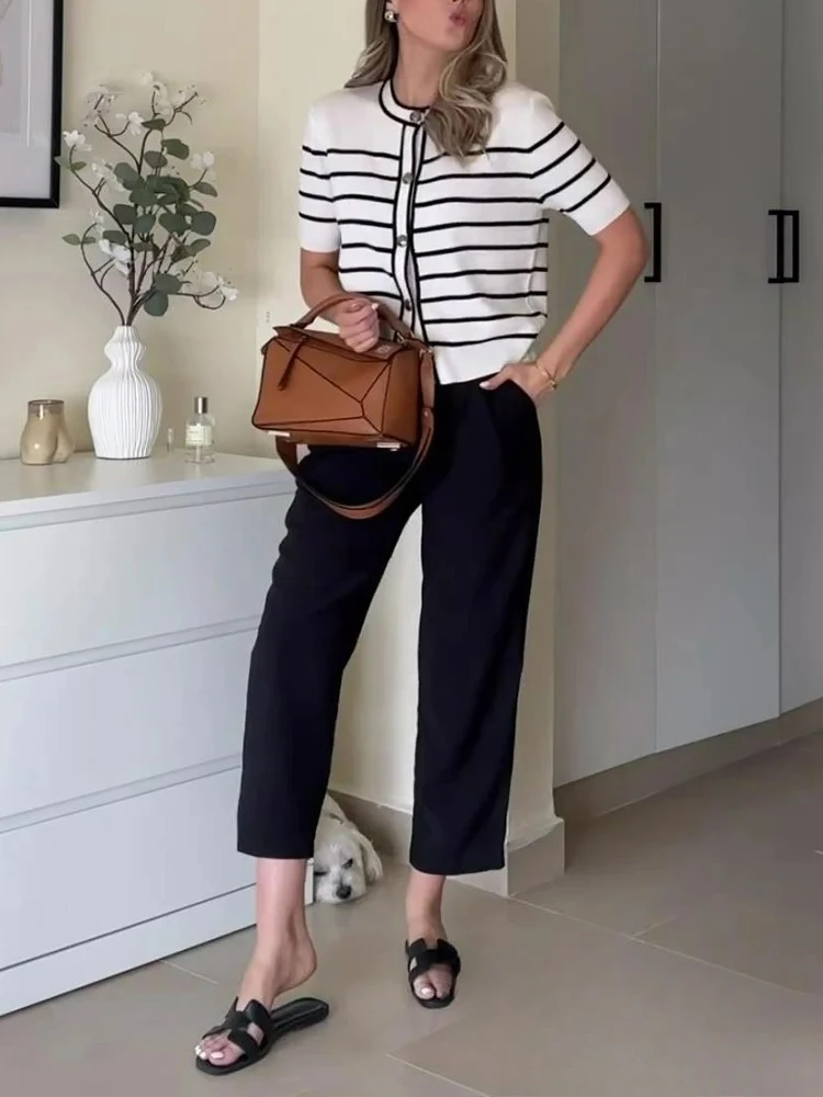 

KONDALA Vintage Casual Chic Women Top Striped Single Breasted O-Neck Half Sleeve Knitted Top New Fashion 2024 Summer Holiday Top