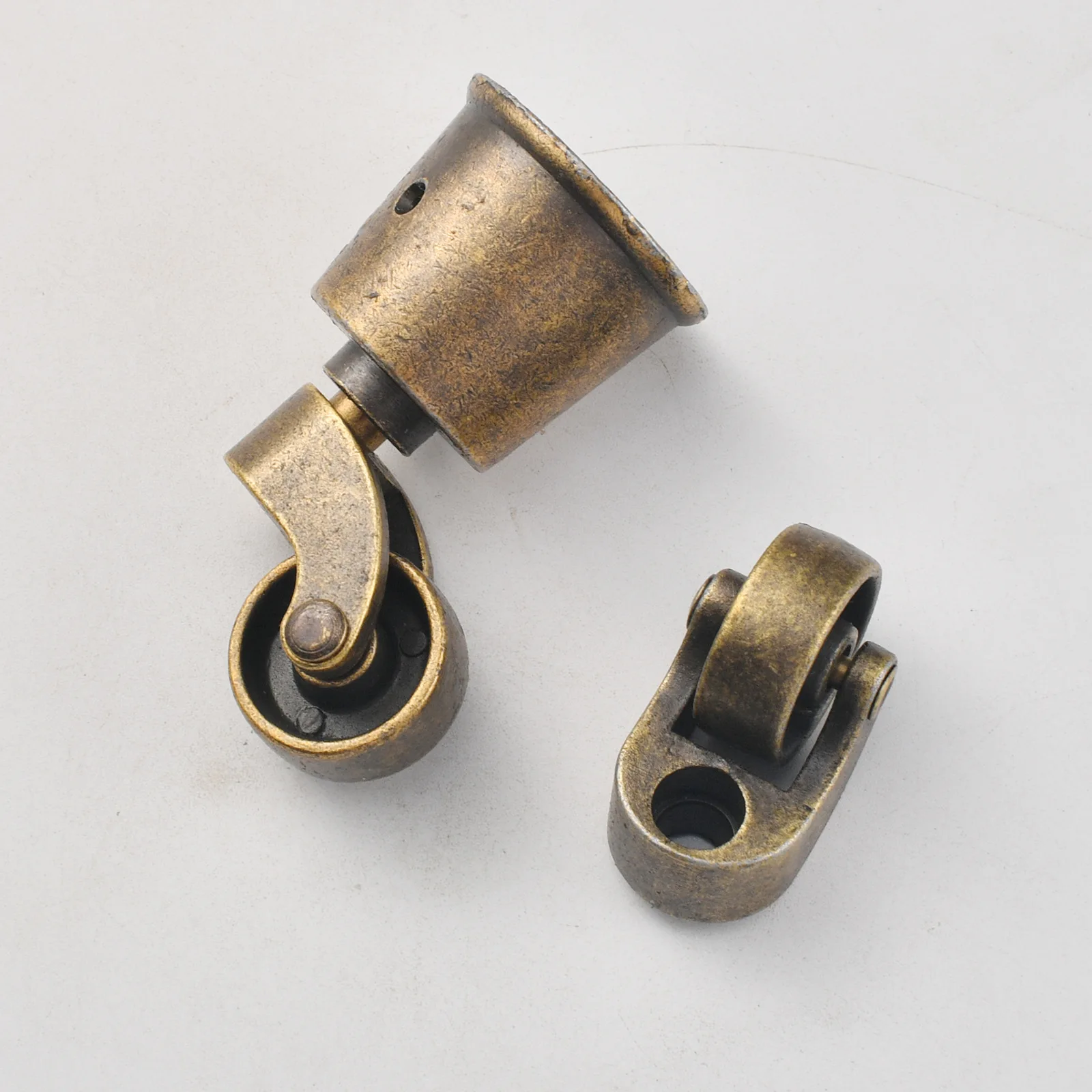 Sofa accessories imitation zinc alloy universal pulley, universal wheel, sofa accessories furniture hardware non-slip