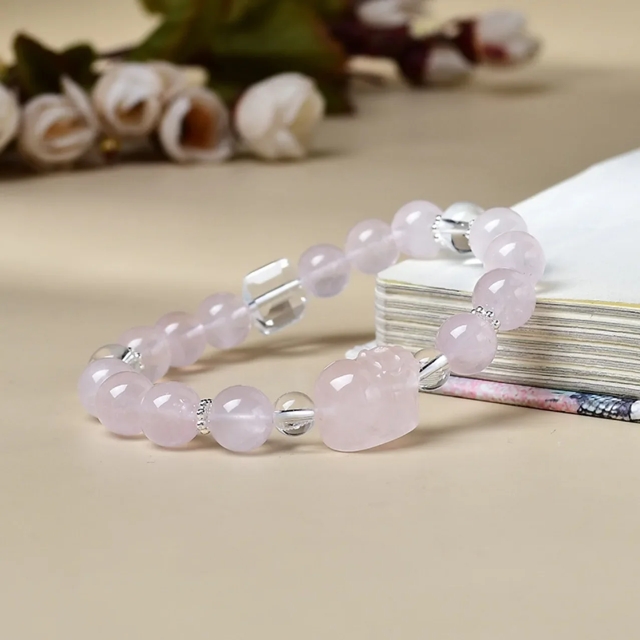 

Natural Powder Crystal Pixiu White Crystal Sugar Cube Fashion Design Bracelet Women's Light Luxury Lucky Bracelet