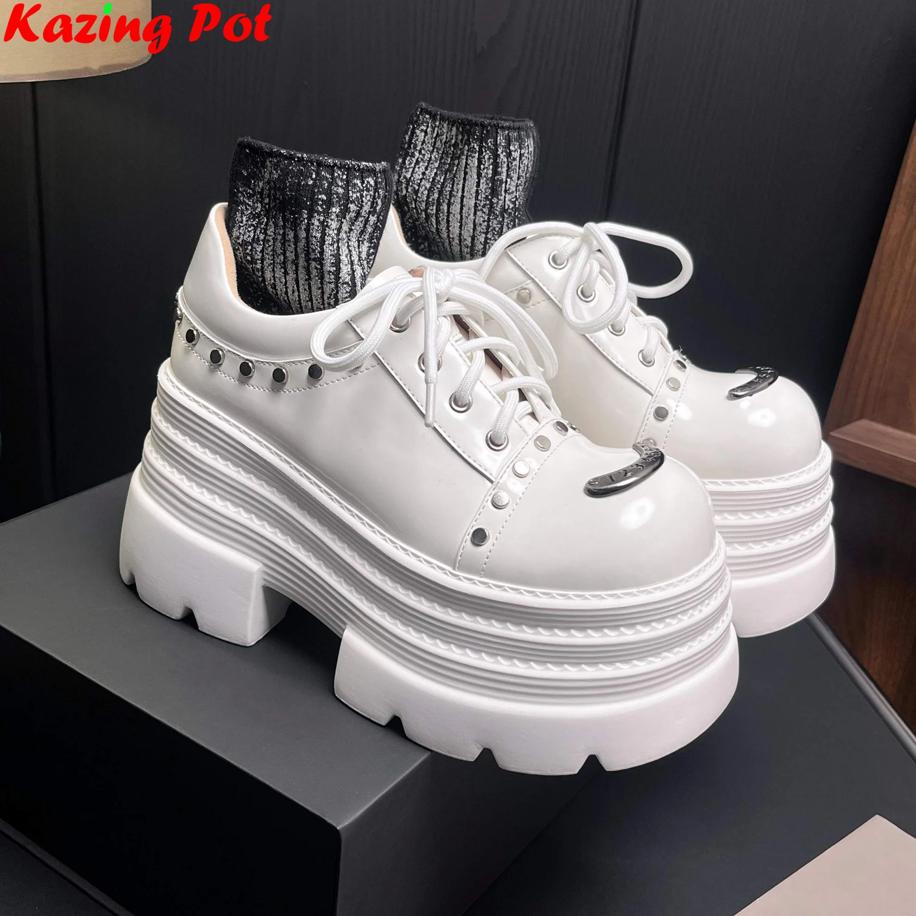 

Krazing Pot 10cm Super Heels Thick Bottom Cow Leather Spring Casual Shoes Modern Platform Rivets Increased Luxury Women Pumps