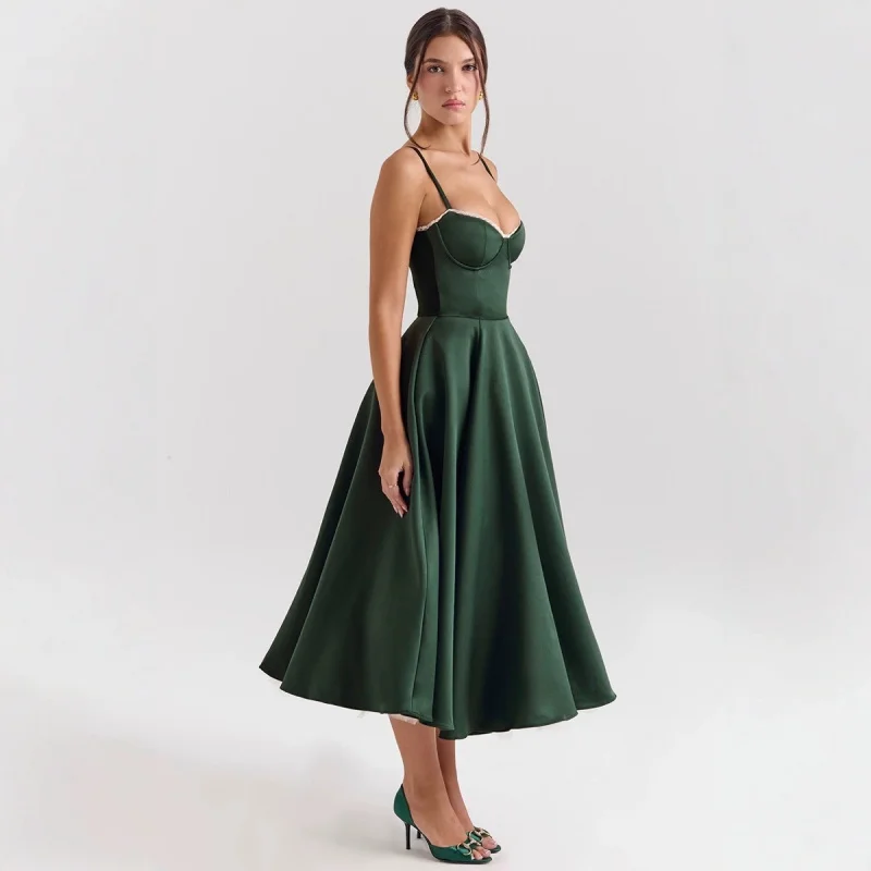 

2025Summer European and American New High-End Heavy Industry French Fishbone Waist Trimming Spaghetti Straps Hot Girl Midi