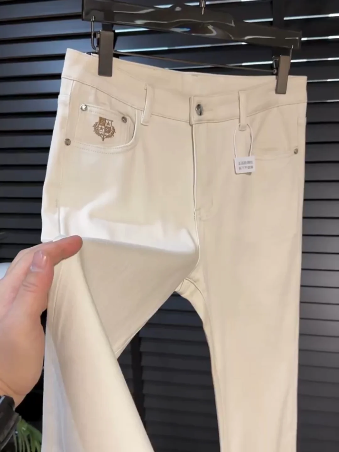 

Новые весенние мужские джинсы: высококачественные, модные, универсальные, легкие, люксовые, прямого кроя, стильные