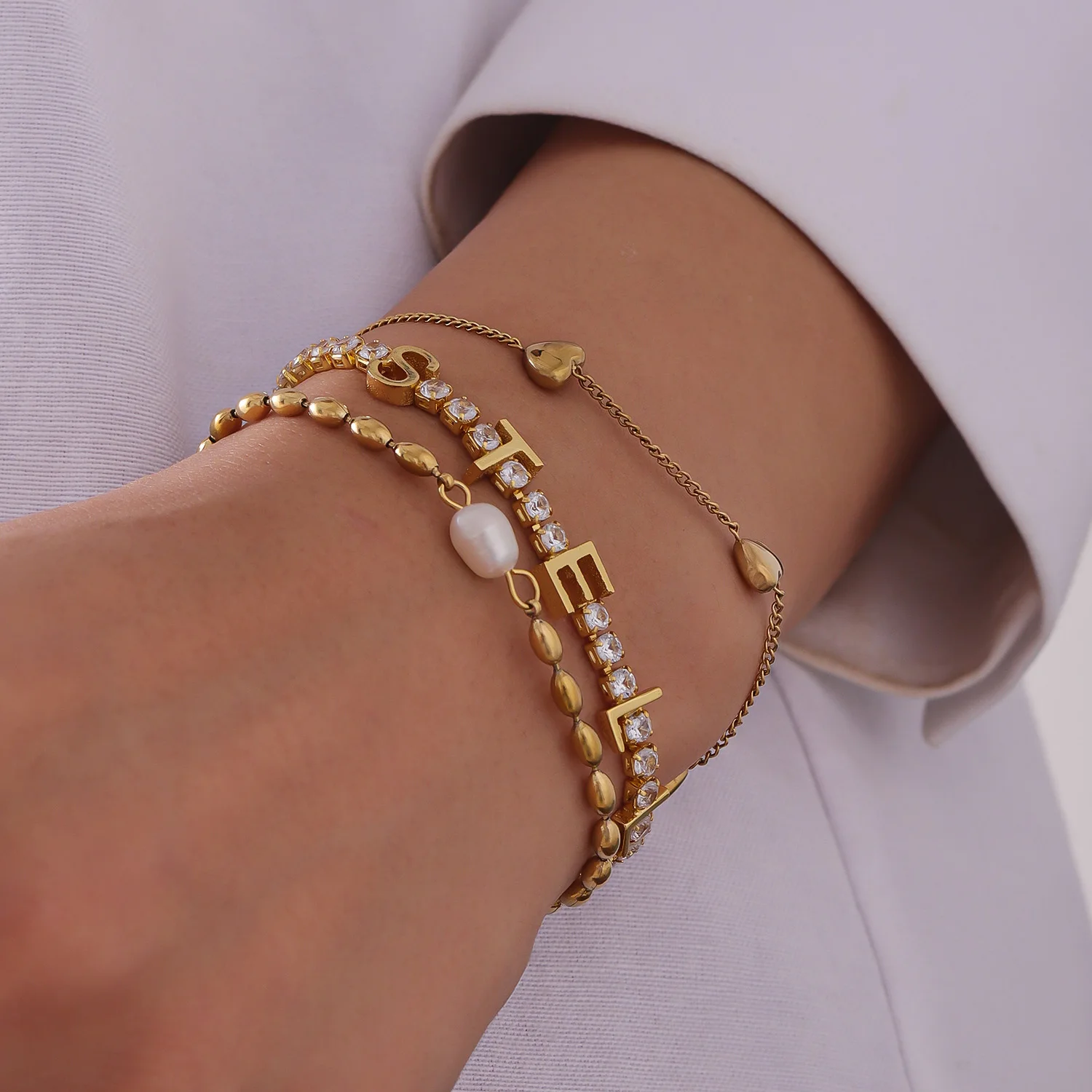 

Браслет с буквами на заказ, многослойная штабелируемая цепочка с цирконом, 18-каратное золото, ювелирные изделия в форме сердца, жемчуг, роскошный рождественский подарок на день рождения для нее