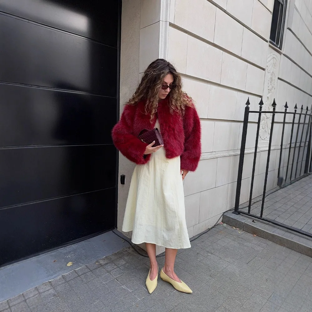 Faux Fur Women Coats Solid Short Jackets Round Neck Long Sleeves Thick Straight Loose Fit Casual Office Lady Autumn Winter 2025