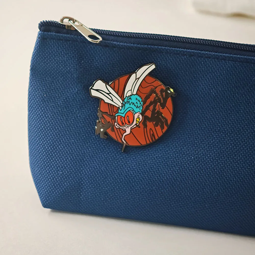 AC Fly On The Wall Emaille-Pins Vintage Hard-Rock-Band-Logo Broschen Lustige Fliegen-Mücken-Abzeichen Rucksack-Anstecknadel Fangeschenk – Detail 7