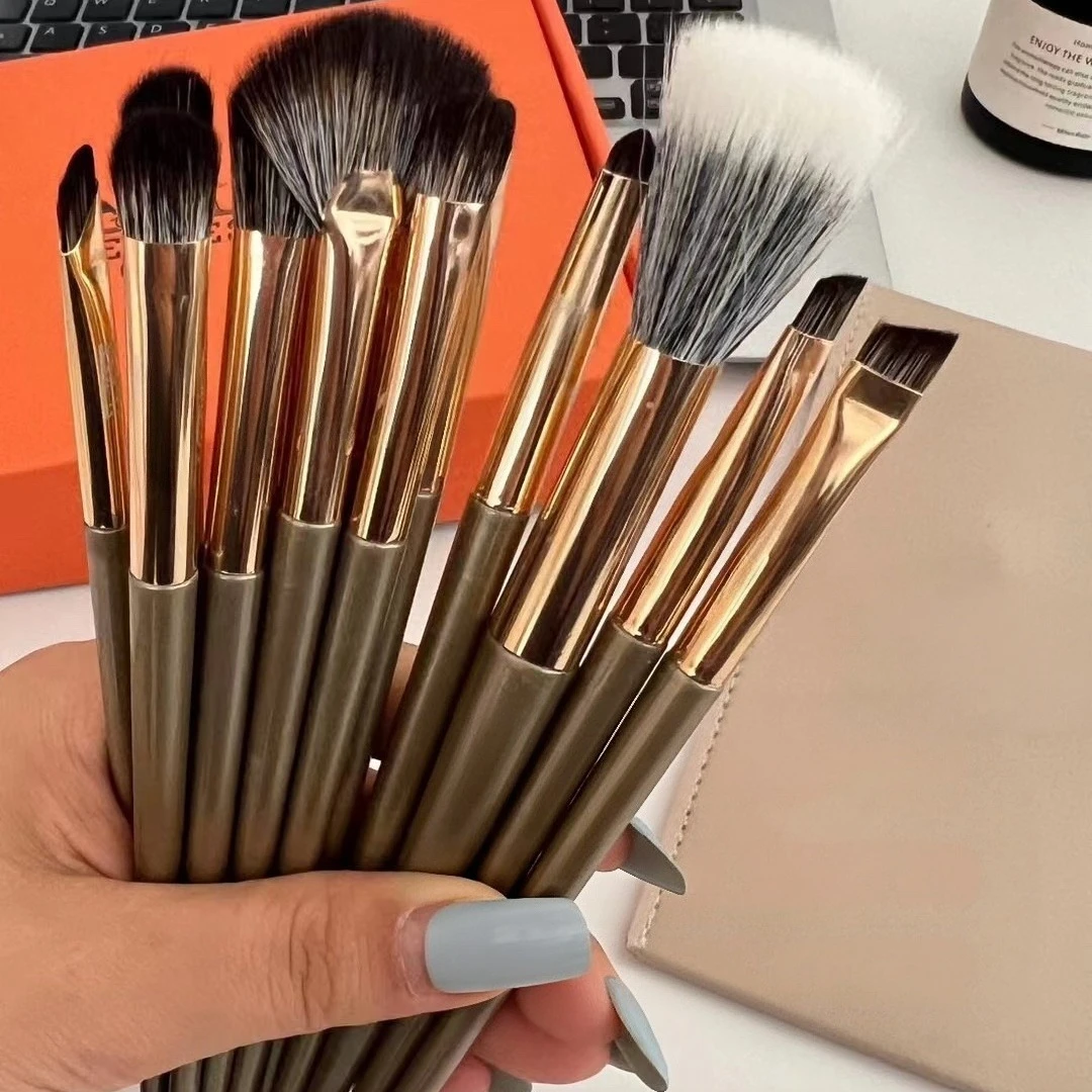 Brand Special Offer 13-Piece Professional Makeup Brush Set Portable Beauty Brushes for Face and Eye Makeup Includes Storage Bag