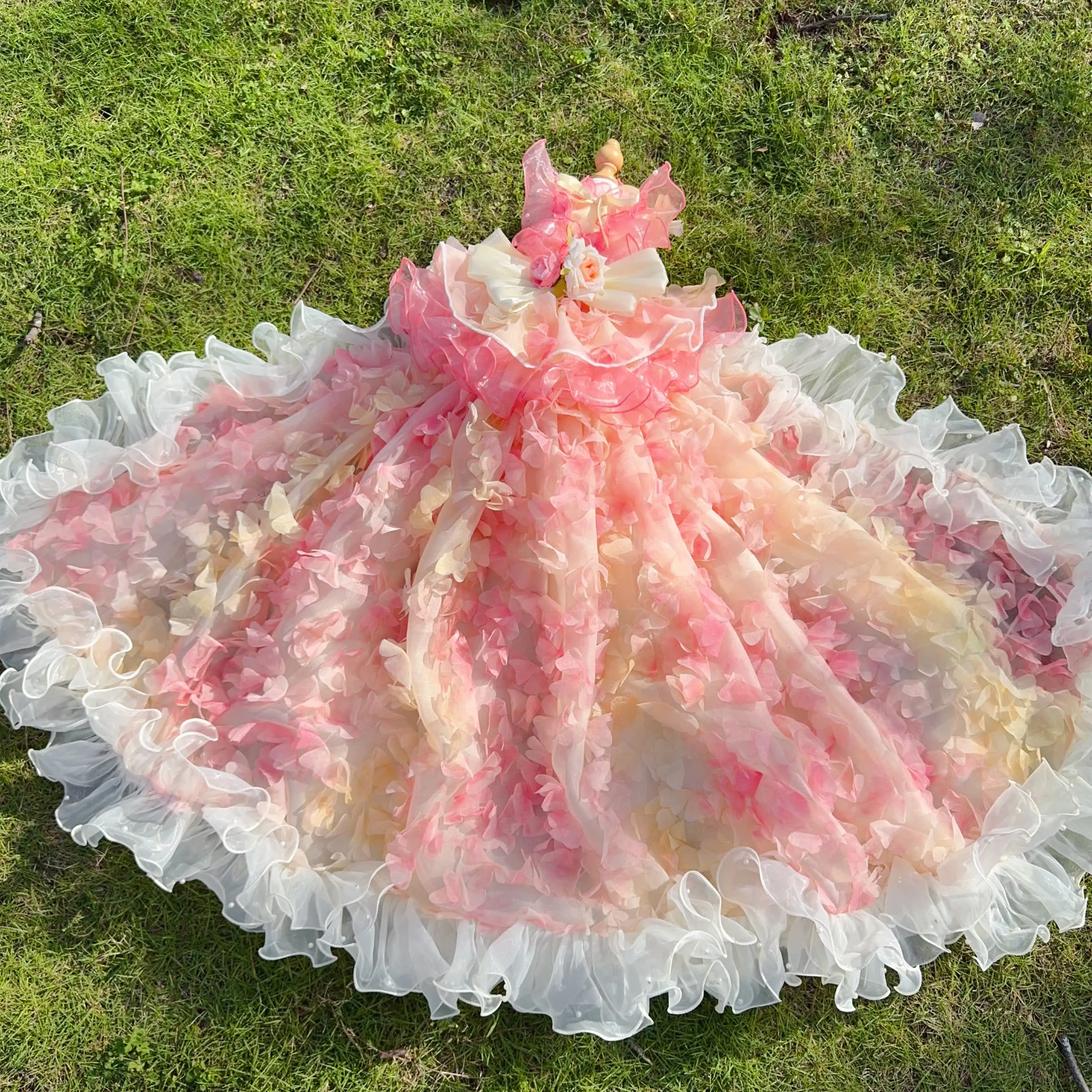 

2026 Handmade Pink Puppy Dog Clothing Luxury Flower Fairy Flower Dress Long Tail Party Dresses For Small Medium Dog Pet Clothes