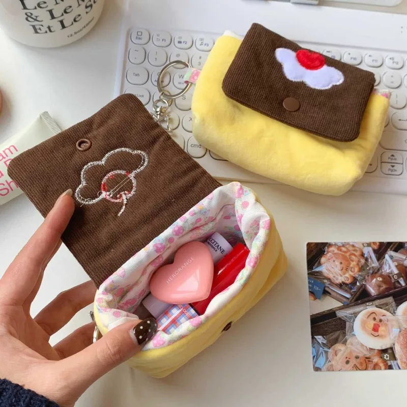 Bolsa de Moedas de Pelúcia em Formato de Pudim de Cereja, Mini Carteira Portátil de Desenho Animado para Cartões e Fones de Ouvido, Pequena Bolsa Multifuncional para Meninas