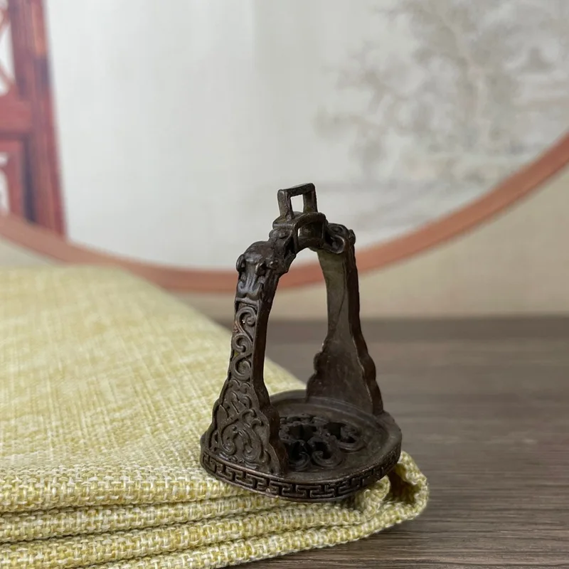 Antique miscellaneous items: distressed alloy small horse stirrups decorative craft ornaments