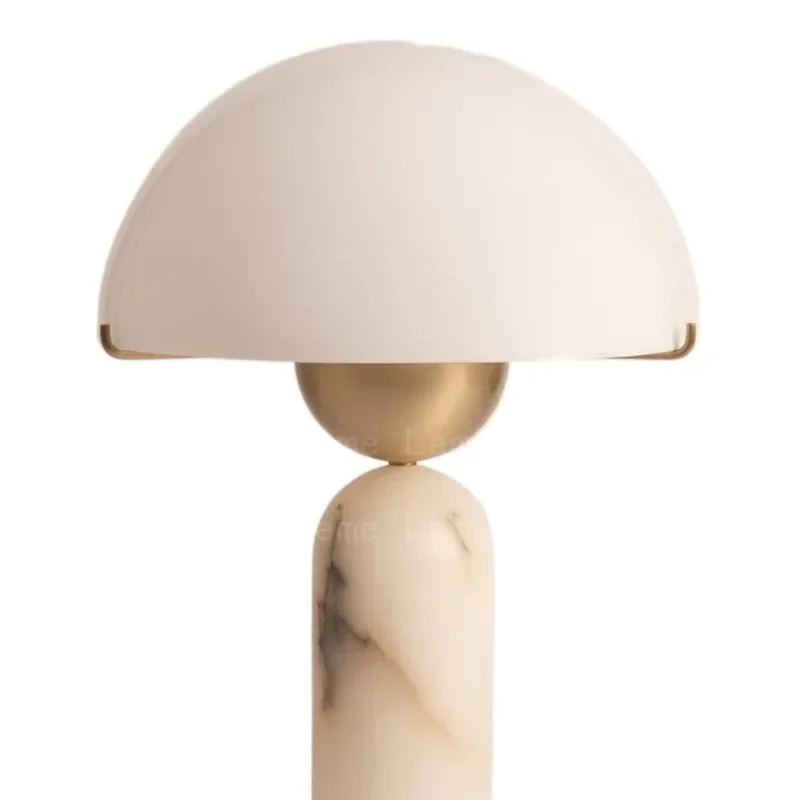 مصباح طاولة رخامي فاخر بإضاءة ما بعد الحداثة مصمم لغرفة المعيشة وغرفة النوم بجانب السرير وغرفة نموذجية وديكور بسيط إسكندنافي