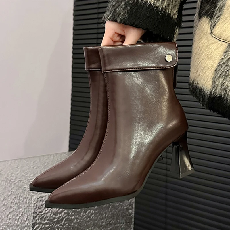 الكاحل حذاء نسائي بكعب عالٍ أشار تو أحذية مكتنزة 2025 مثير البريدي تشيلسي أحذية الشتاء العلامة التجارية أحذية من الجلد Mujer الثلوج بوتاس