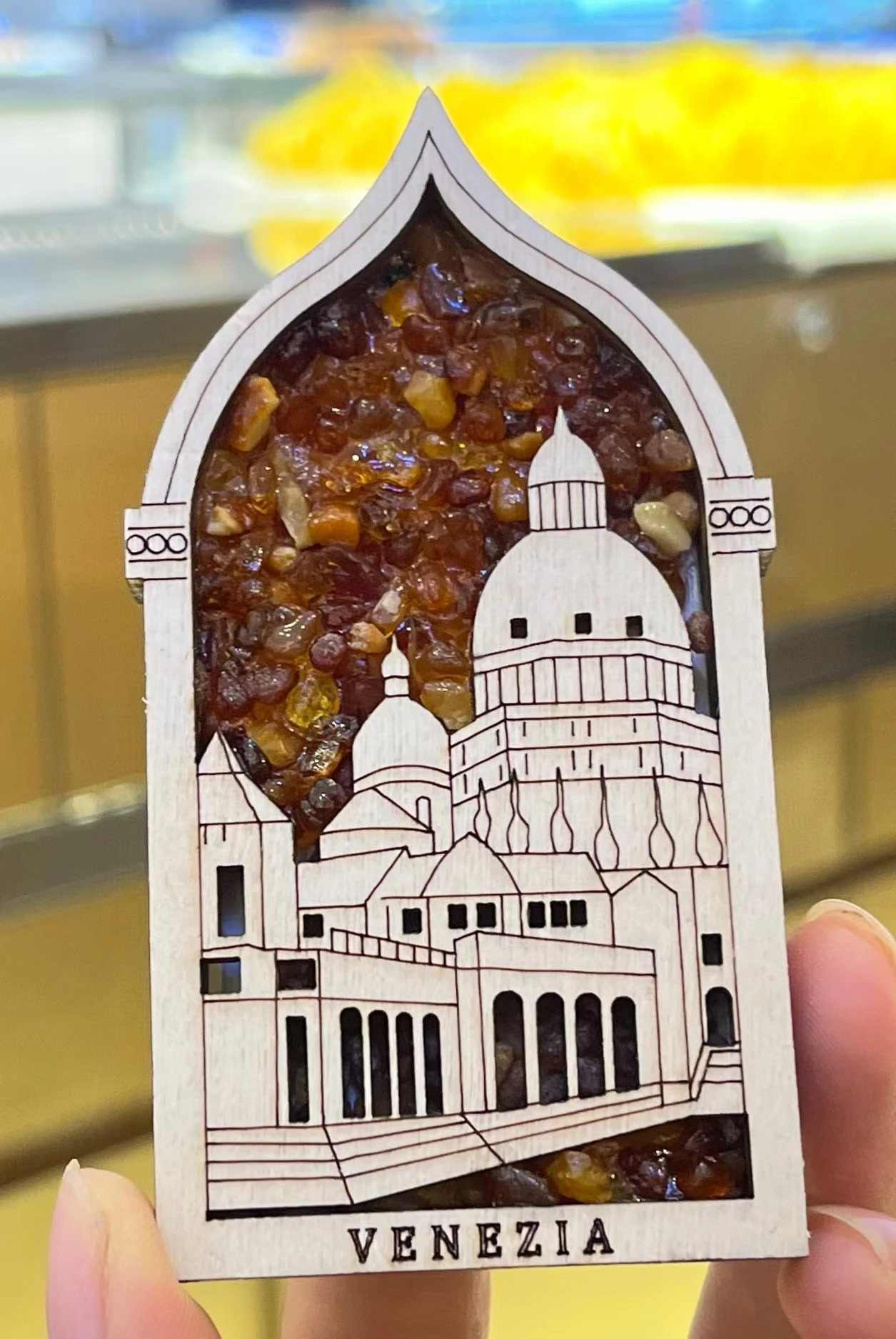 

Natural Baltic Amber Refrigerator Magnet Real Raw Stone Fridge Magnet Perfect Gifts For Kids Friend Family Amber Craft Household