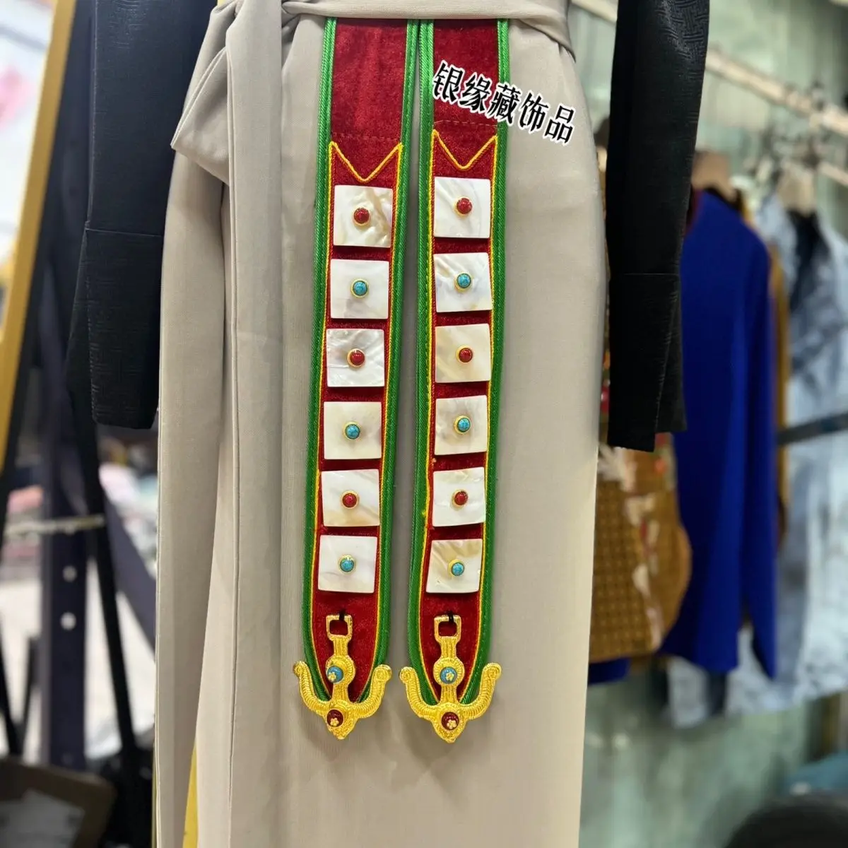 

New jewelry waist chain Tibetan shell is a hook belt