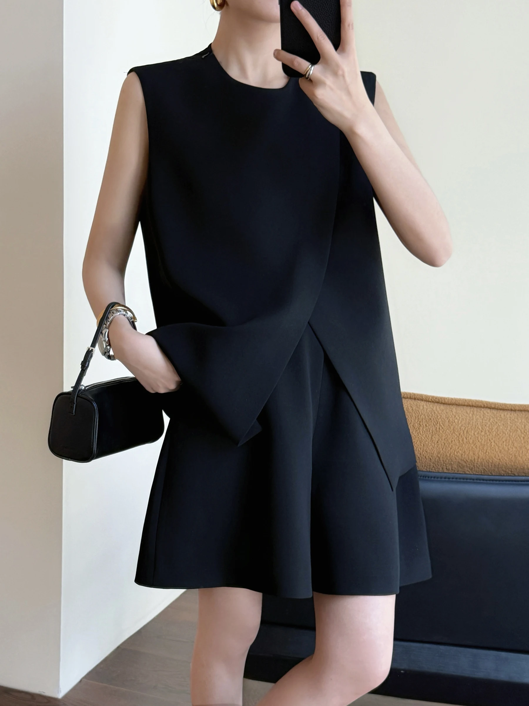 

WANGER Minimalist Clean Fit Short Sleeve round Neck Two-Piece Set High Waist A-Line Shorts Women's Fashion Spring Summer