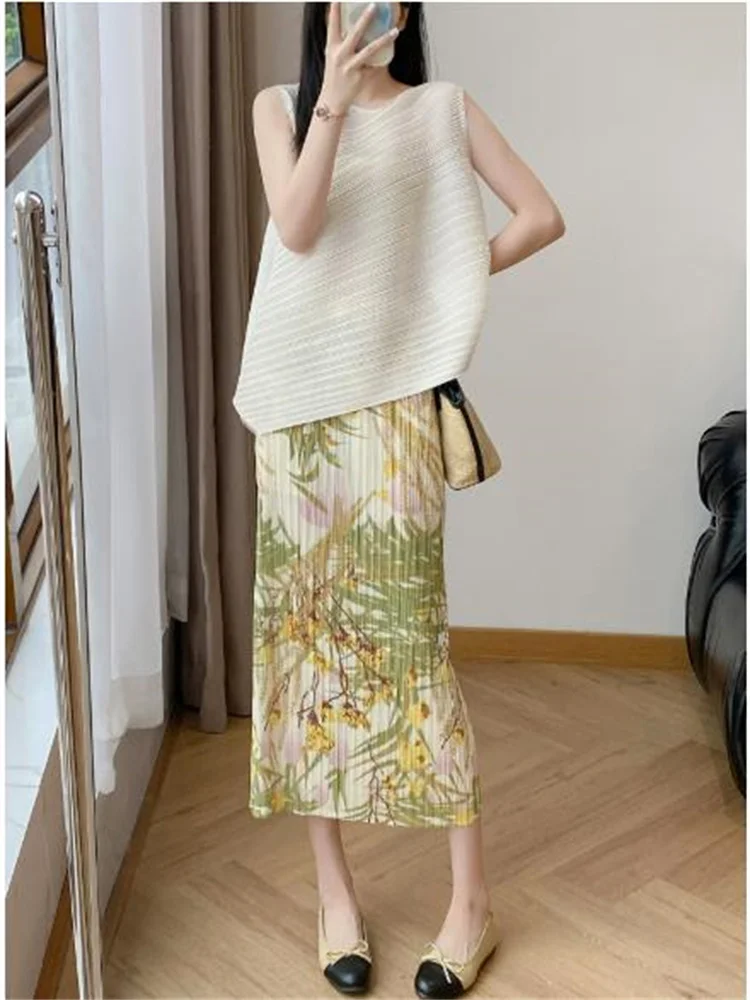 Miyake Pleated Fashion Half Skirt Lazy Style Top 2024 Summer New T-shirt + Printed Skirt Women's