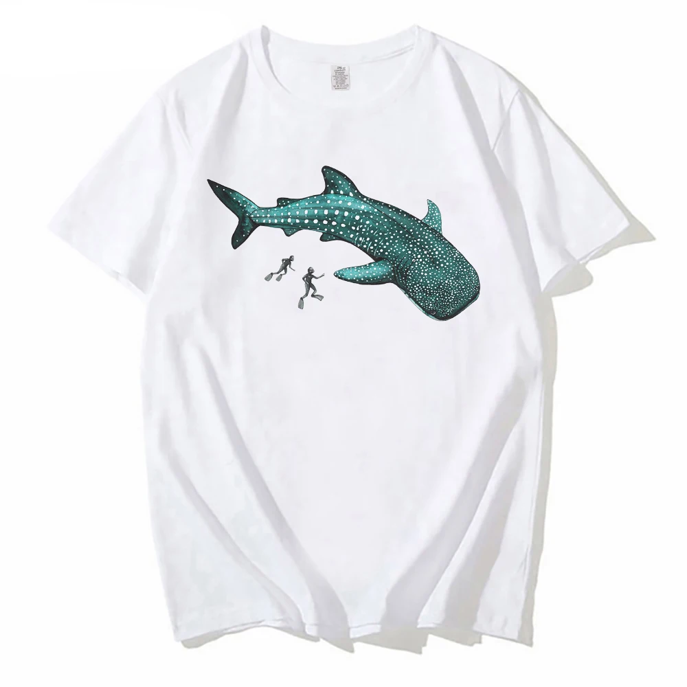 Summer Creative oversized Tshirt Whale Shark and Divers Print Tee Homme Diving with Sharks Memory Gift Anime Cool Tshirt