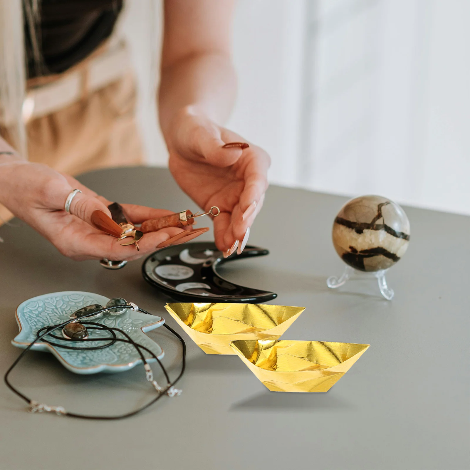 

1000Pcs Chinese Sacrificing Paper Ingot for Ancestral Rites Tomb Sweeping Day Funeral Ceremony Worship Accessories Kit