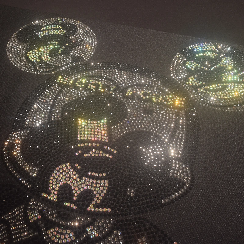 Sparkling Iron on Rhinestone Patches for Clothing Cute Cartoon Large Fashion DIY T-shirt Patch Clothing Decoration Accessories