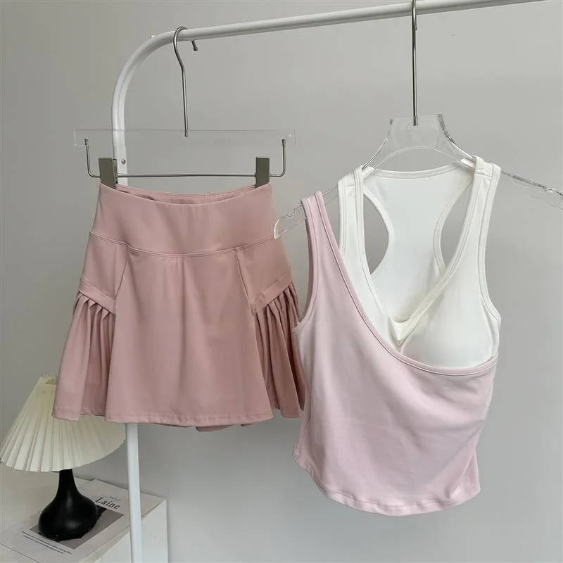 

Женский комплект одежды для фитнеса, жилет для бега на открытом воздухе, бадминтон, йога, высококачественное ощущение, очень новая нейлоновая ткань 2025 Sle