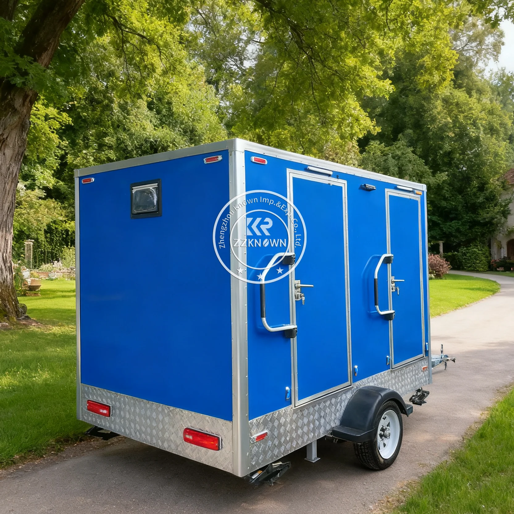 Custom Luxury Camping Toilet Event Portable Restroom Trailer Bathroom Prefab Mobile Luxury VIP Toilet Trailer with Water Tank