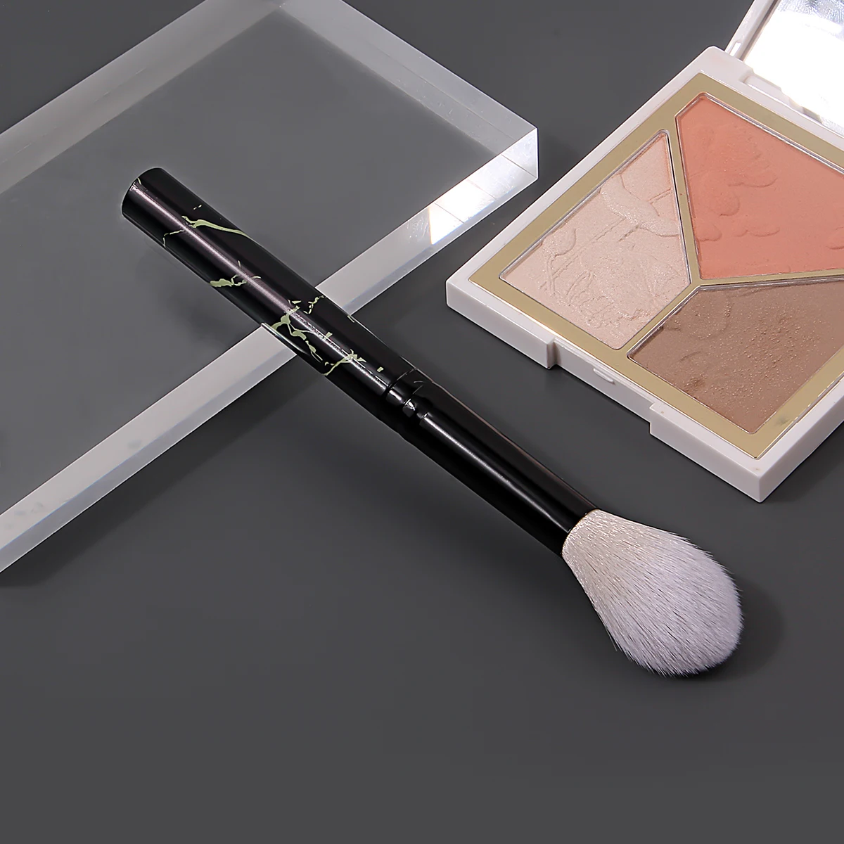 1 pieza de pincel de alto brillo con estampado de mármol, pincel para colorete, pincel para iluminar el rostro, brocha de maquillaje y herramientas de belleza