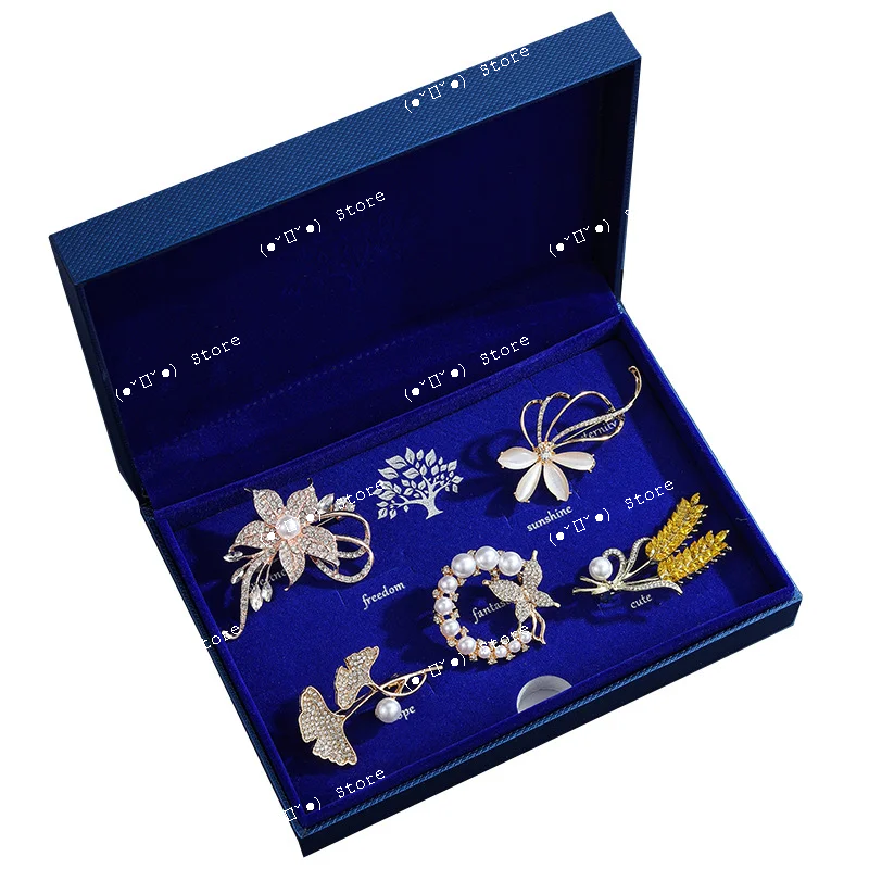 

Brooch flower cat eye stone chest flower temperament suit anti glare buckle brooch pin set to give to girlfriend
