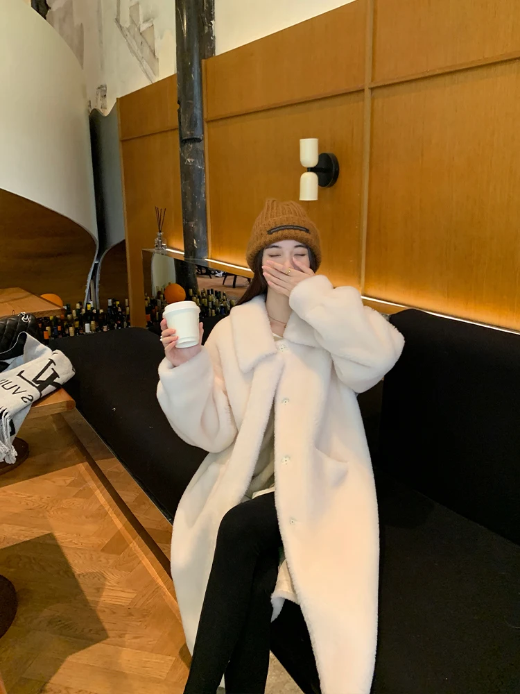 

Зима 2025: Новая женская куртка из овчины с искусственным мехом, имитирующим мех ягненка, верхняя одежда в корейском стиле