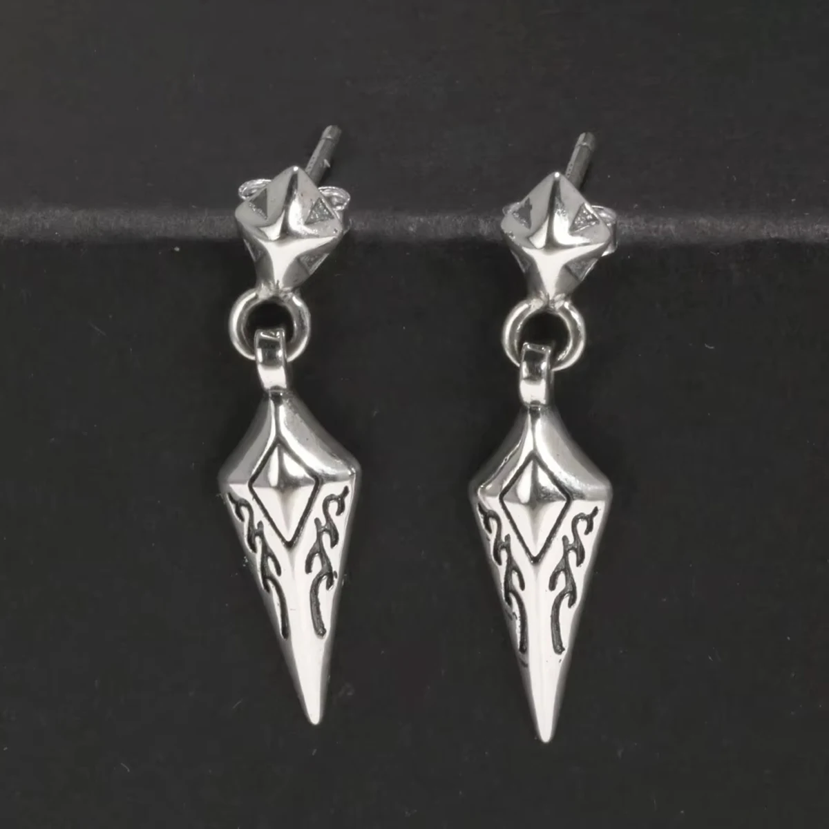 Retro Sterling Silver Indian Arrow Stud Earrings for Men and Women Hip Hop Jewelry Simple