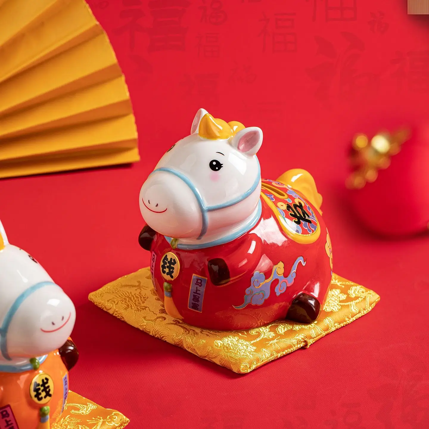 

2026 новый стиль год лошади талисман орнамент креативная керамическая копилка кассир открытие магазина украшение дома подарок