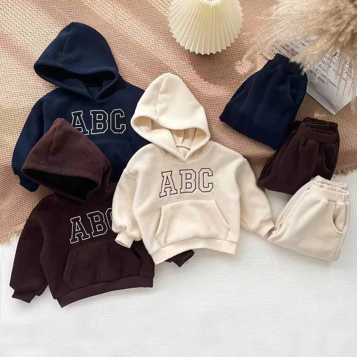 2026 New Winter Kids Clothing set Fur Lining Boys Hoodie Set Hooded Sweasthirt And Pants 2Pcs Track Suit