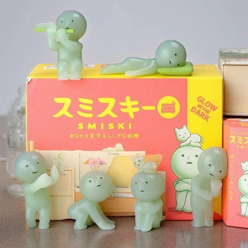 스미스키 블라인드 박스 모든 스타일 발광 비전 귀여운 모델 장식 인형 애니메이션 액션 장식품 생일 선물