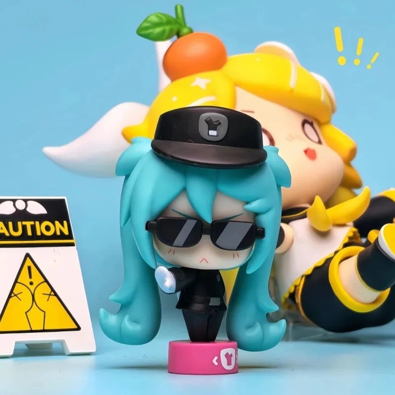 New Arrival Genuine Blokees Hatsune Miku Vocaloid Variety Music Festival Series Blind Box Cute Anime Figure Bag Collectible Toy