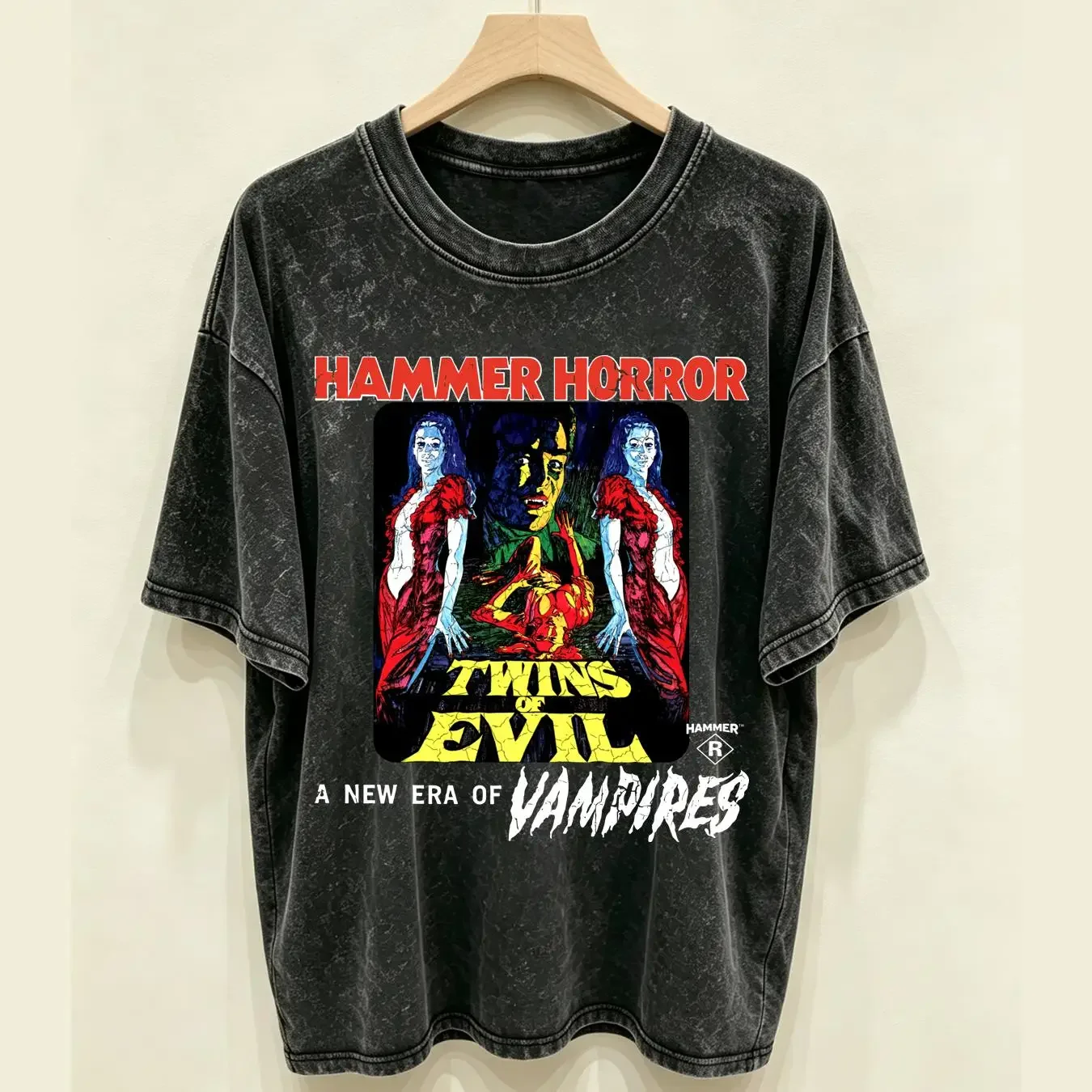 washed T Shirt Hammer Horror Twins of Evil Poster Black Adult long or short sleeves vintage Washed Comfortable Soft
