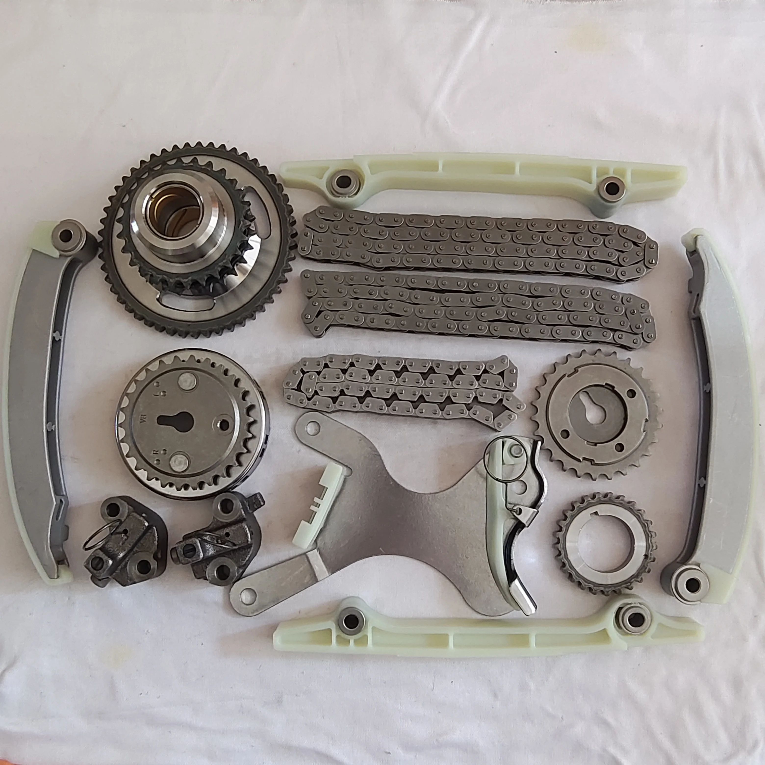 

Timing Chain Kit for Chrysler jeep 4.7l Engine 53203009 53205006 KP-29