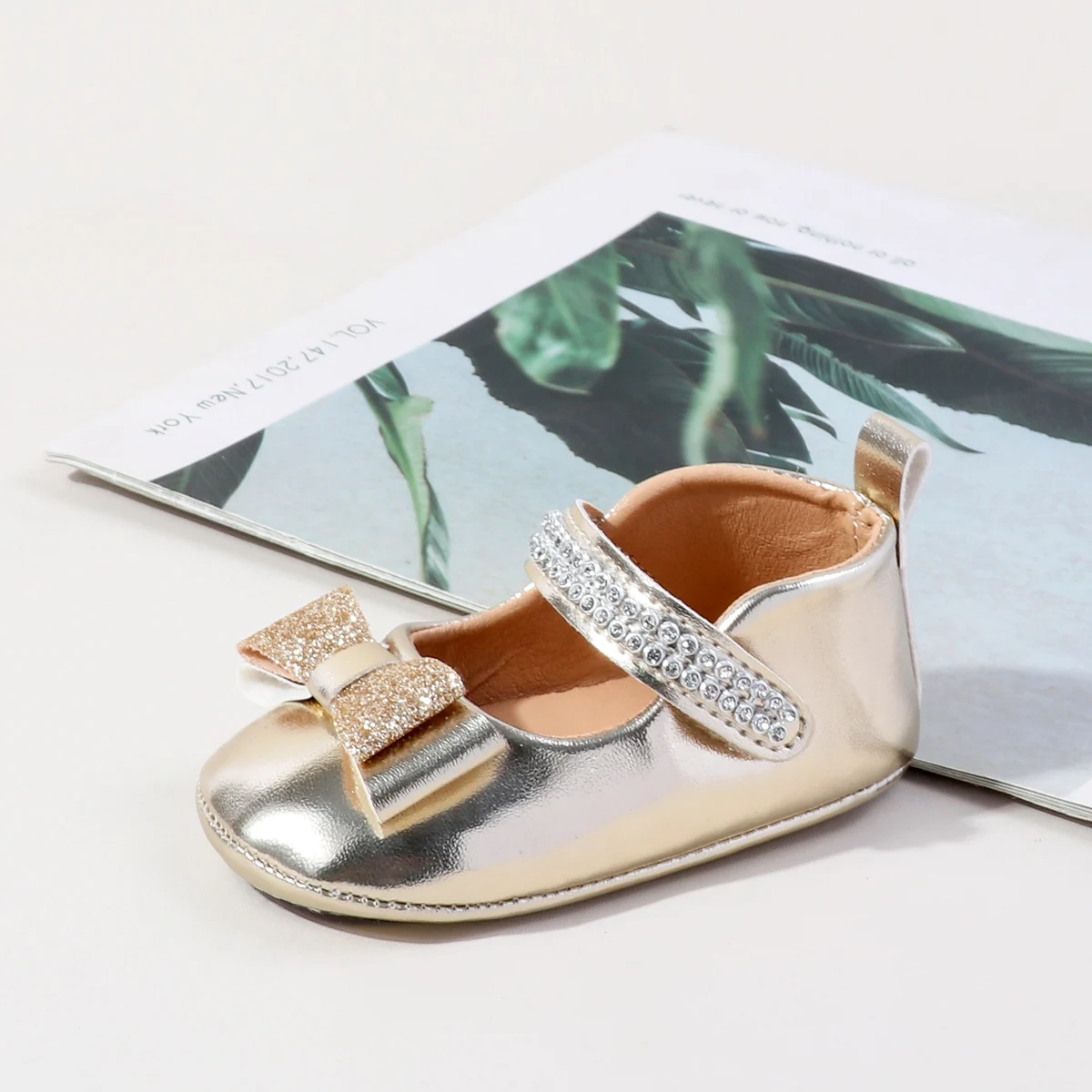 

Лидер продаж, весенне-осенняя обувь принцессы для первых прогулок в помещении и на открытом воздухе для маленьких девочек 0-18 месяцев, высококачественная обувь для малышей