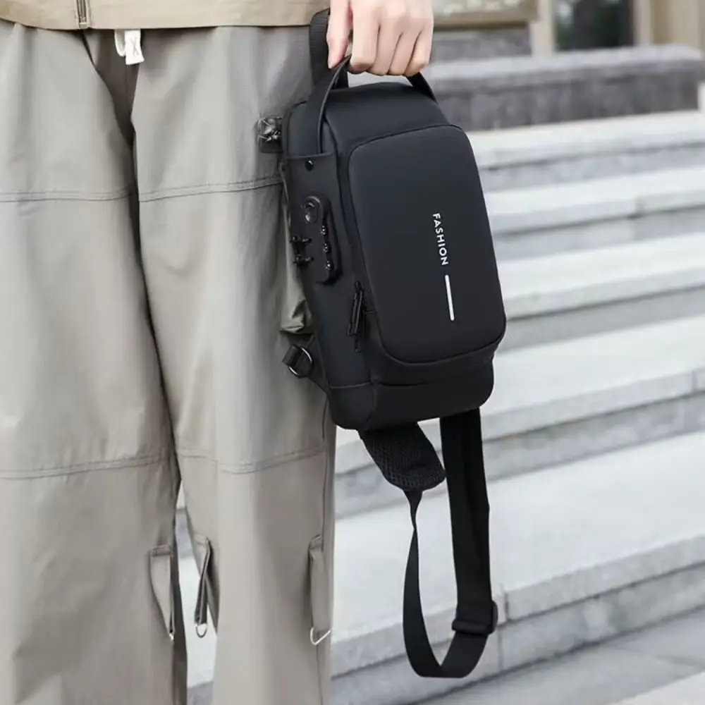 مكافحة سرقة الرجال حقيبة صدر للرجال قفل بكلمة مرور سعة كبيرة الذكور حقيبة كتف متعددة الوظائف USB شحن ميناء متعدد جيب