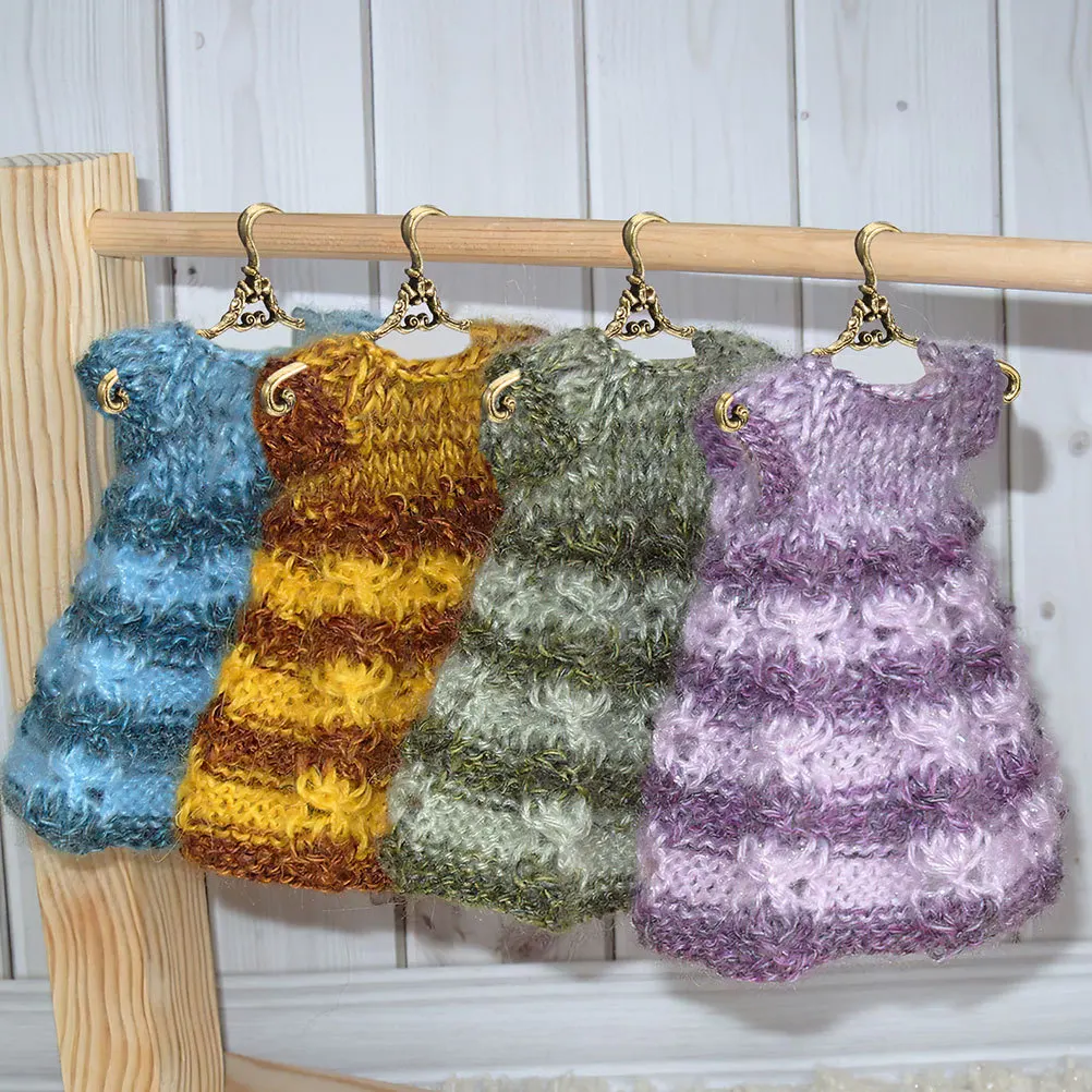 

48Pcs Metal Mini Wardrobe Hangers Vintage Dollhouse Clothes Rack Miniature Display Accessories Miniature Coat Hangers