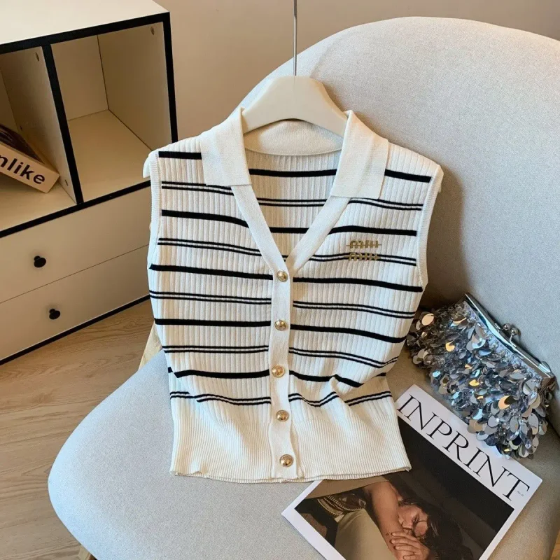 

2025 Summer New Temperament Korean Embroidered V-neck Sleeveless Vest Knit Tank Top Female Fashion Striped Buttons T-Shirts Tops